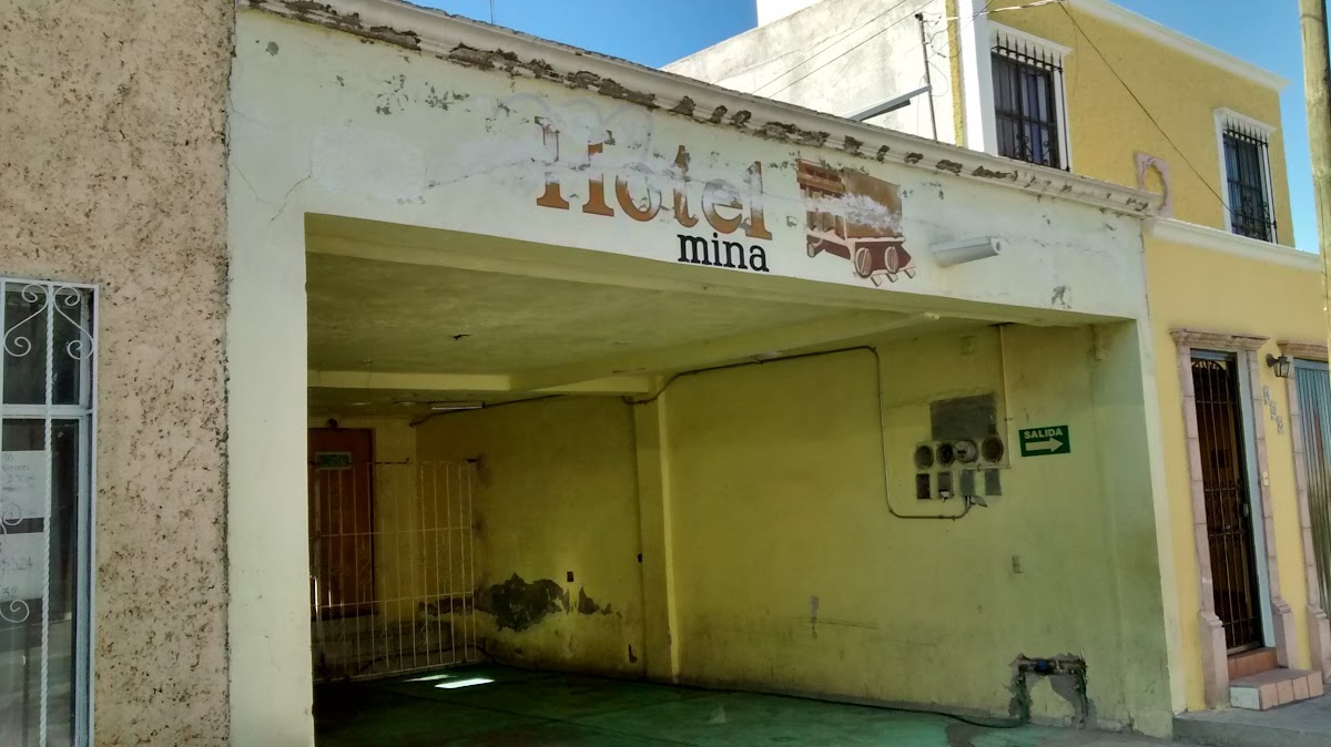 Hotel Mina